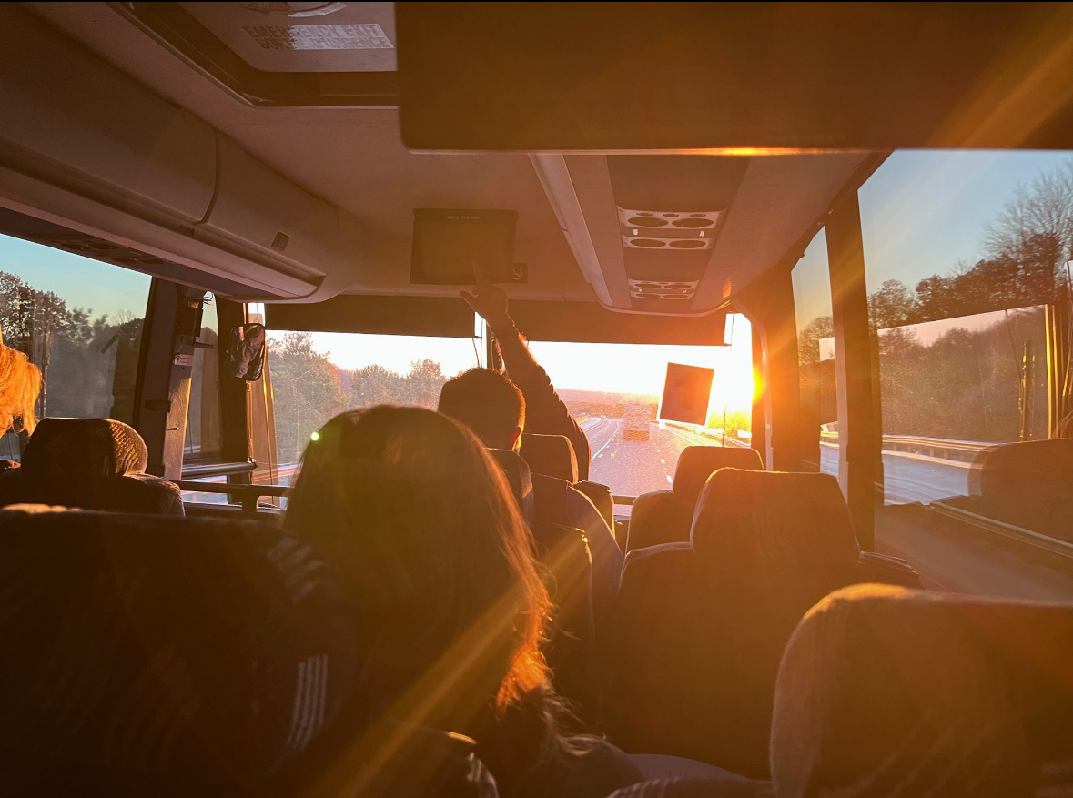 AndWe'reOff_OnBus_PaulKundemueller