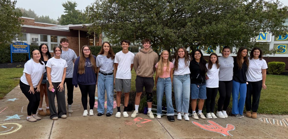 Senior ASL students arrive at IPS: Megan Washington, Allie Bohrer, Maryanne LeRoy, Brooke Balser, Sonny Sears, Gabrielle Tokich, Tatiana Randjelovic, Xavier Shumay, Alex Waski, ____, Addison Kolar, Lindsey Lieu, Gianna Carlucci, Lauren Dalrymple, Diada Spisak, and Nora Olexa