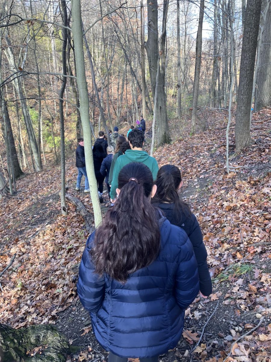 Club members walking back to the Land Lab classroom.