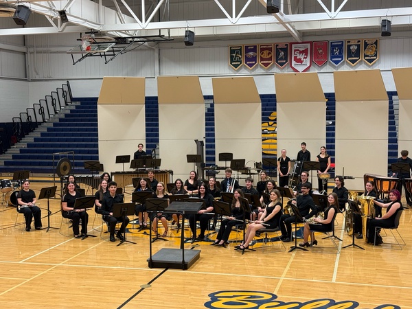 Independence Wind Ensemble at the end of their performance.